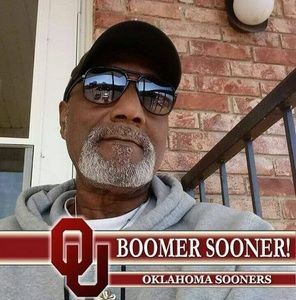 Meet your Posher, Ronald